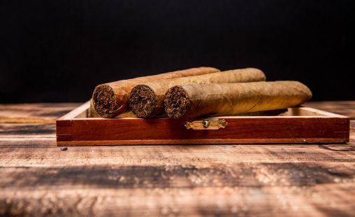 Mobile cigar service setup
